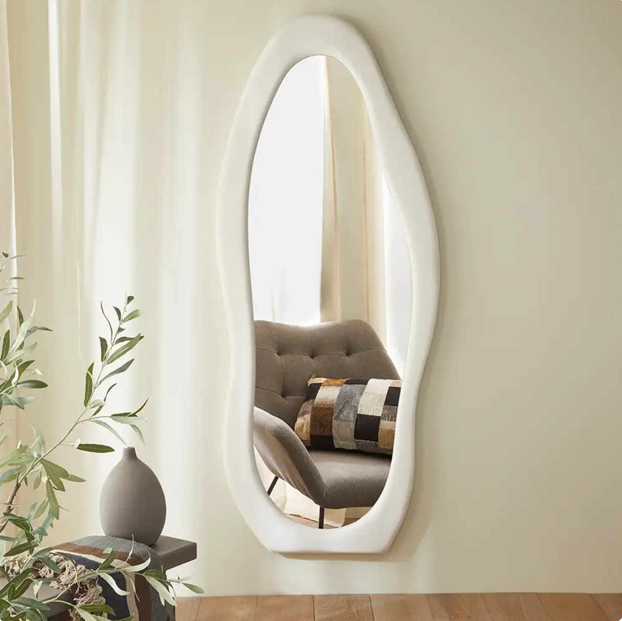 Miroir Mural Ondulé Blanc En Longueur